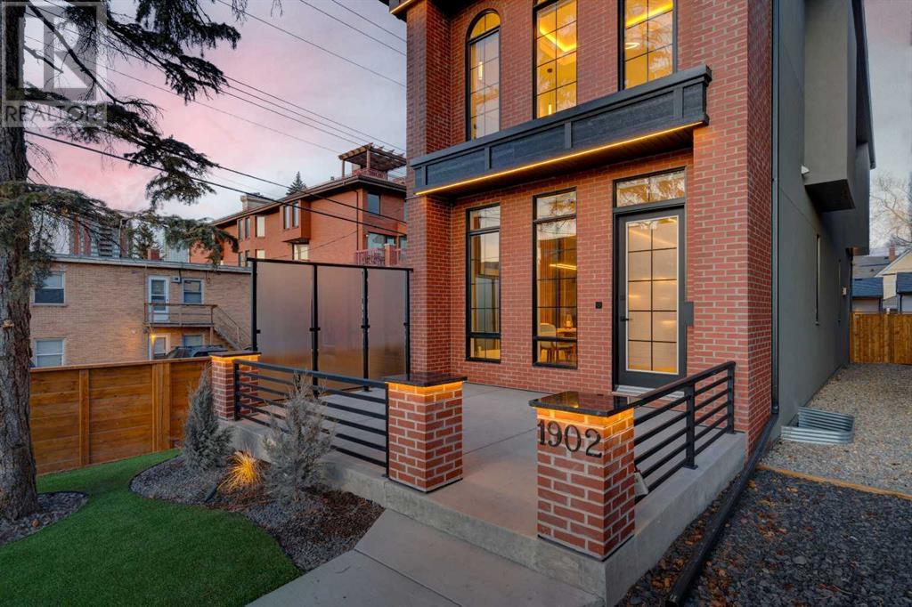 Property at 1902 13 Street SW image 4