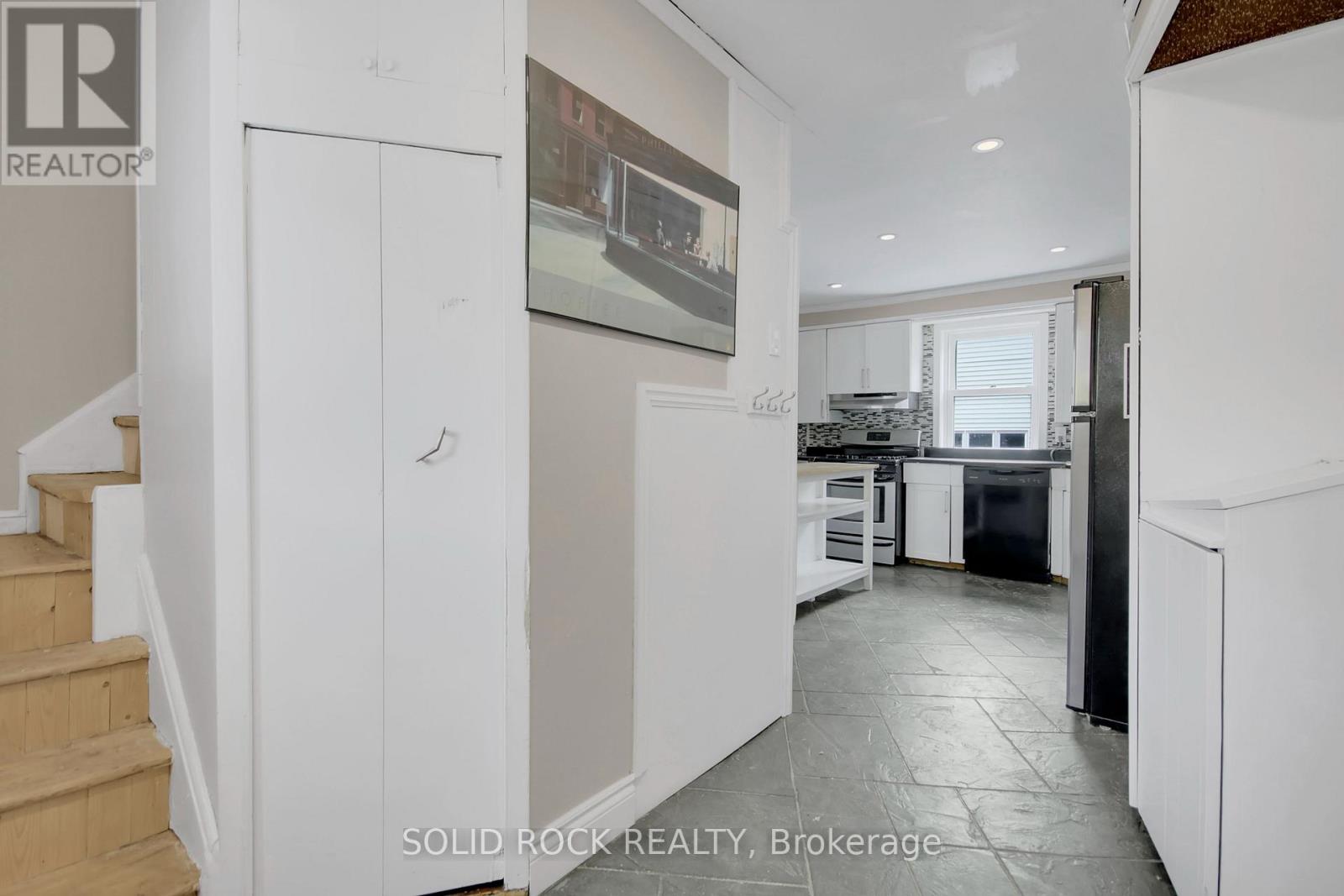 25 Burwash Street, Arnprior, Ontario  K7S 1V1 - Photo 12 - X12099793