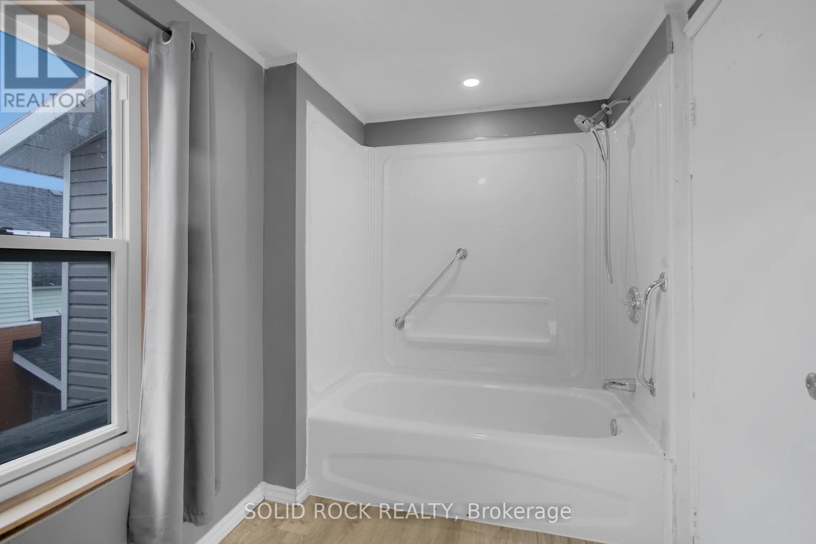 25 Burwash Street, Arnprior, Ontario  K7S 1V1 - Photo 21 - X12099793
