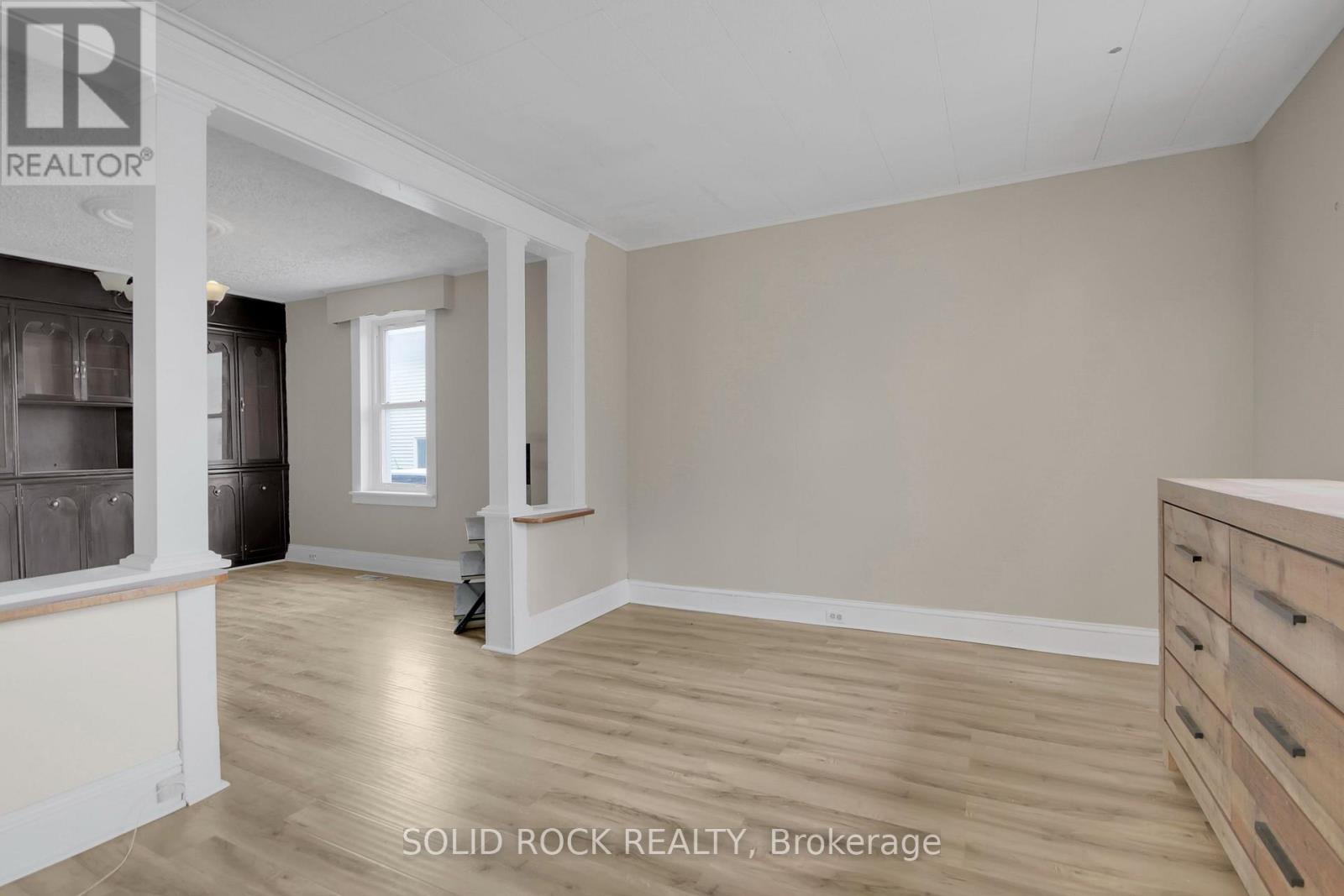 25 Burwash Street, Arnprior, Ontario  K7S 1V1 - Photo 7 - X12099793