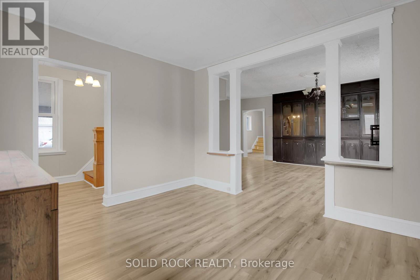25 Burwash Street, Arnprior, Ontario  K7S 1V1 - Photo 8 - X12099793