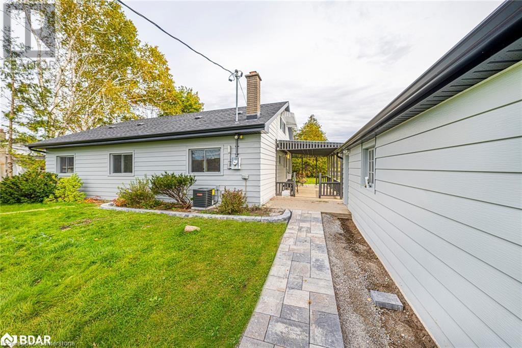 Property at 885 GLEN CEDAR Drive image 3