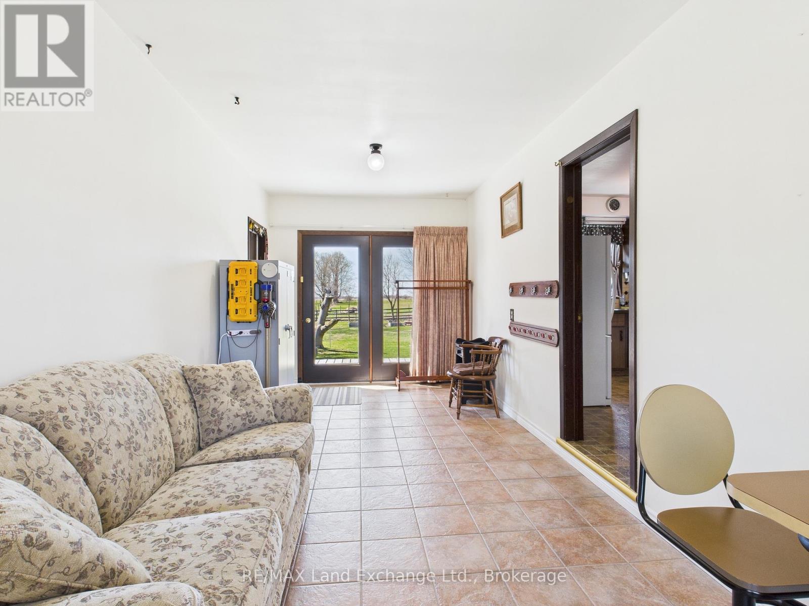 29 Huron Street, Huron-Kinloss, Ontario  N0G 2R0 - Photo 13 - X12099795