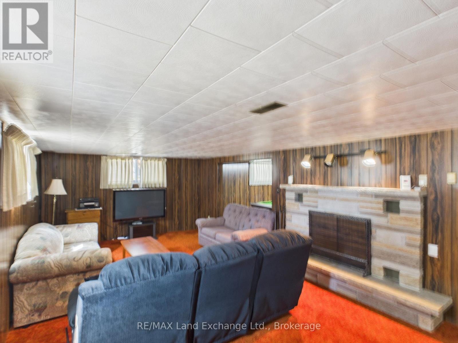 29 Huron Street, Huron-Kinloss, Ontario  N0G 2R0 - Photo 14 - X12099795