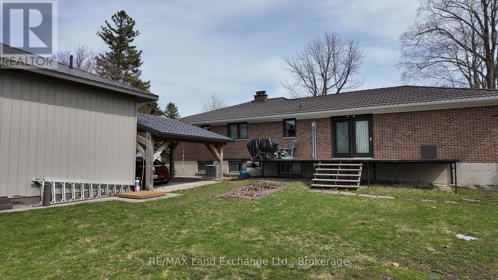29 Huron Street, Huron-Kinloss, Ontario  N0G 2R0 - Photo 4 - X12099795