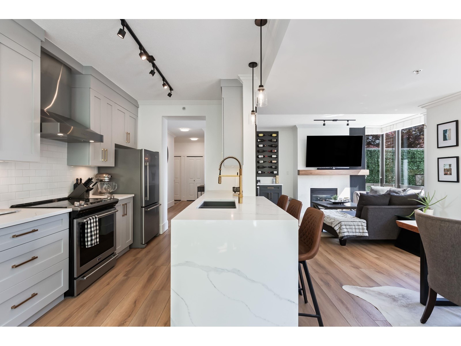 101 1551 FOSTER STREET, white rock, British Columbia