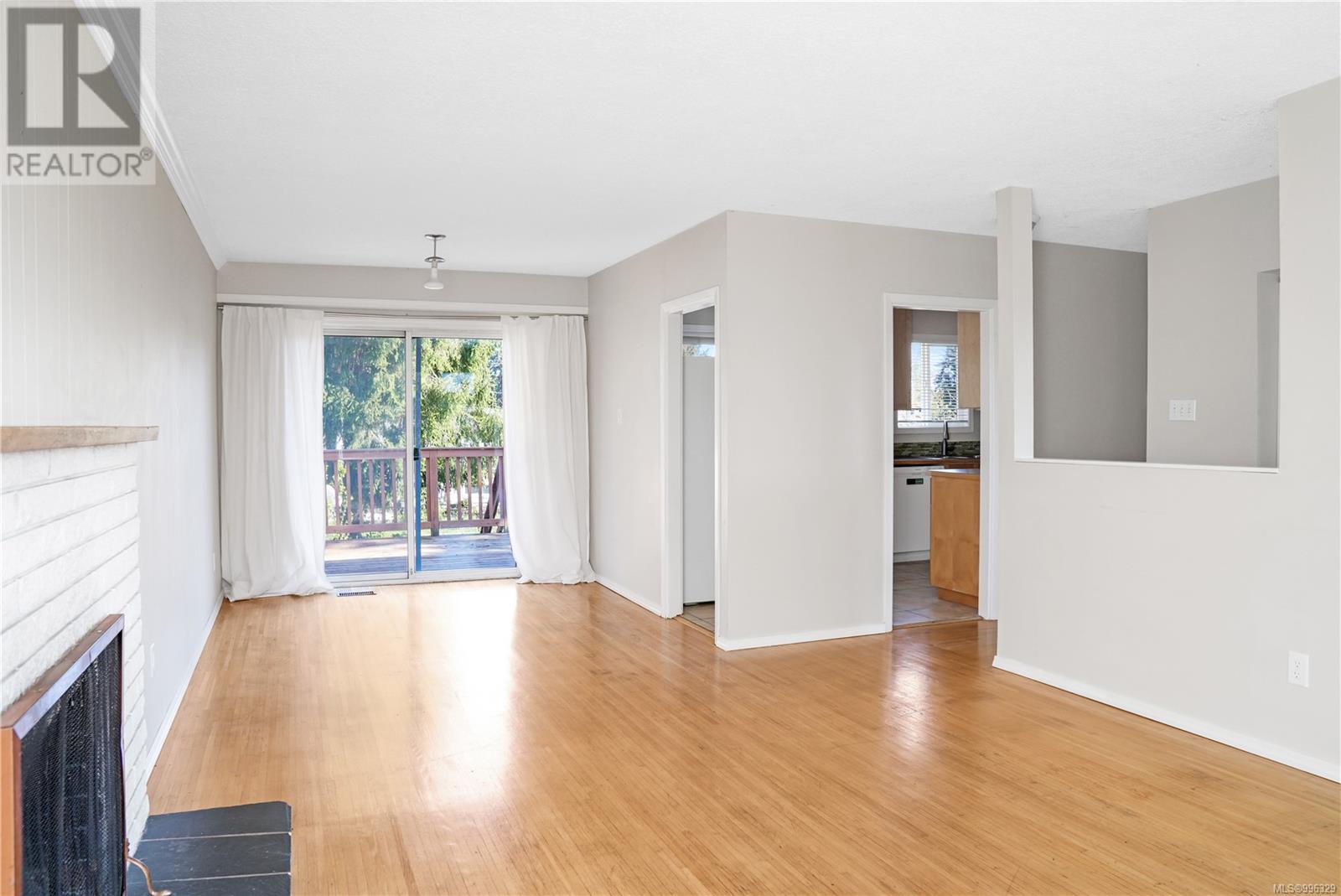 Property at 2168 McKenzie Ave image 3