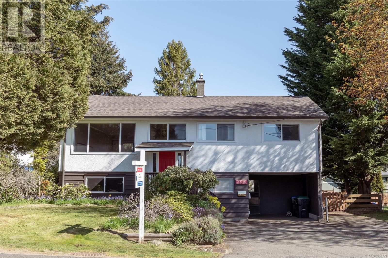 Property at 2168 McKenzie Ave image 1