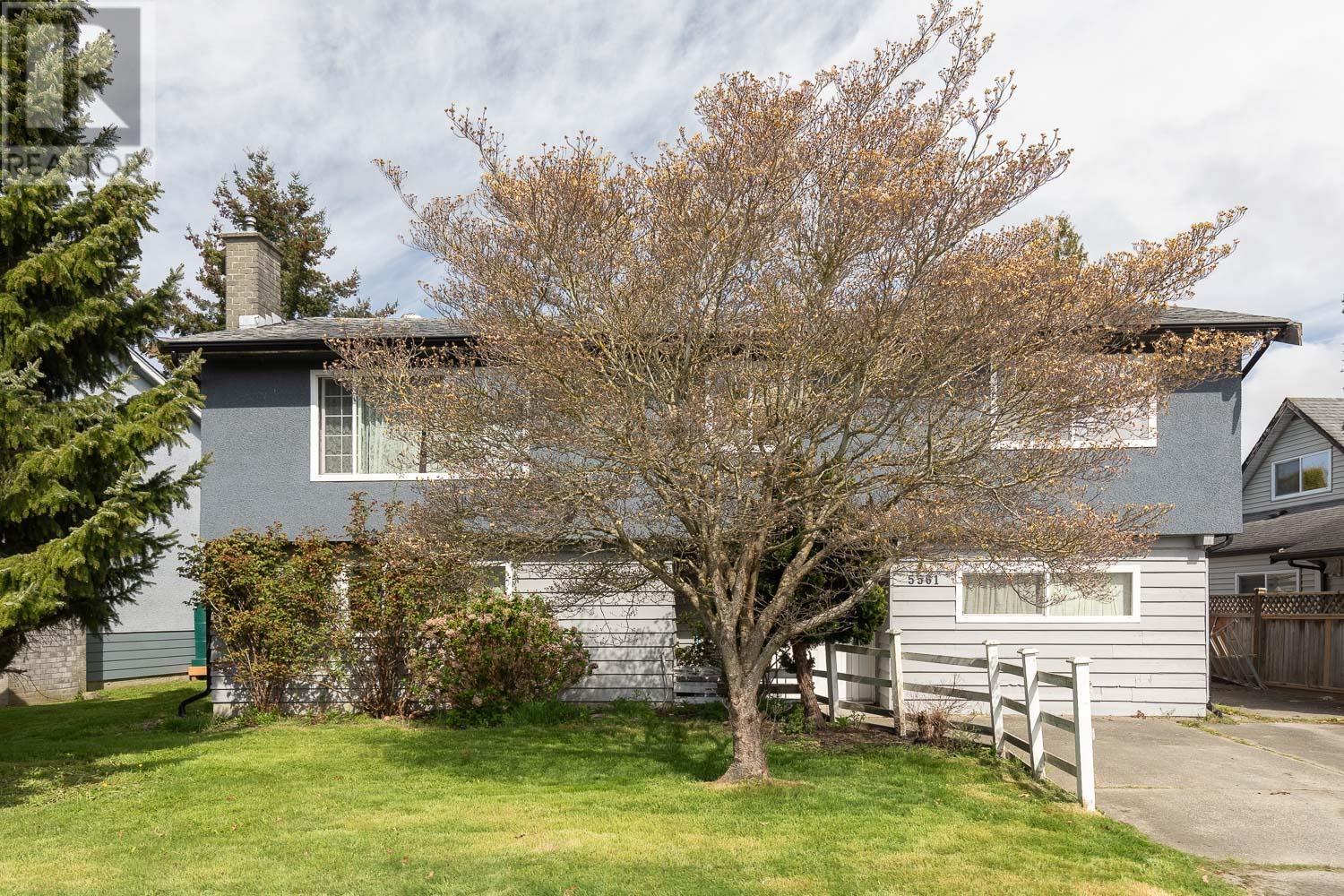 Property at 5561 44TH AVENUE image 5