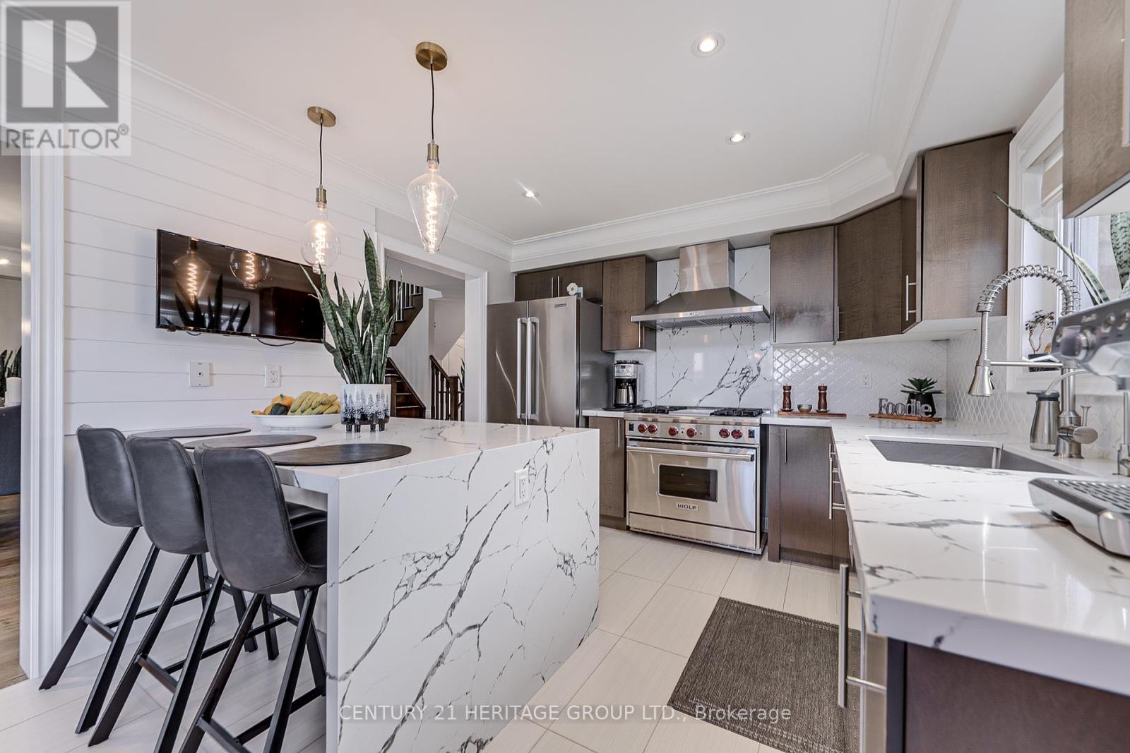 511 West Park Avenue W, Bradford West Gwillimbury, Ontario  L3Z 0N1 - Photo 11 - N12099789