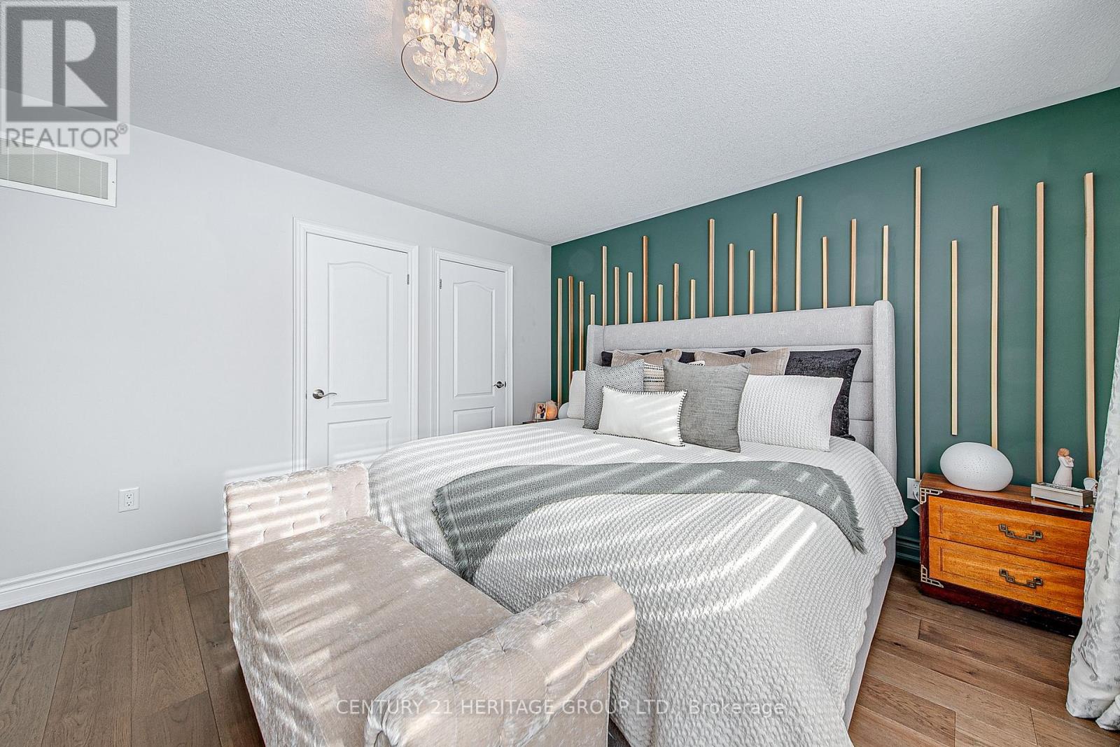 511 West Park Avenue W, Bradford West Gwillimbury, Ontario  L3Z 0N1 - Photo 19 - N12099789