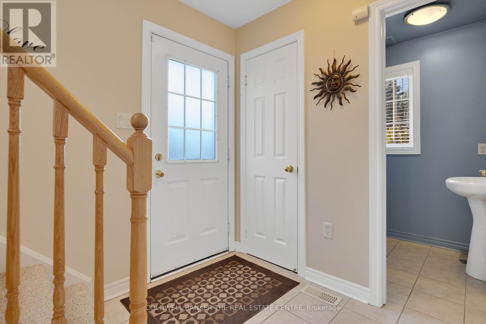 Property at 34 - 430 MAPLEVIEW DRIVE E image 2