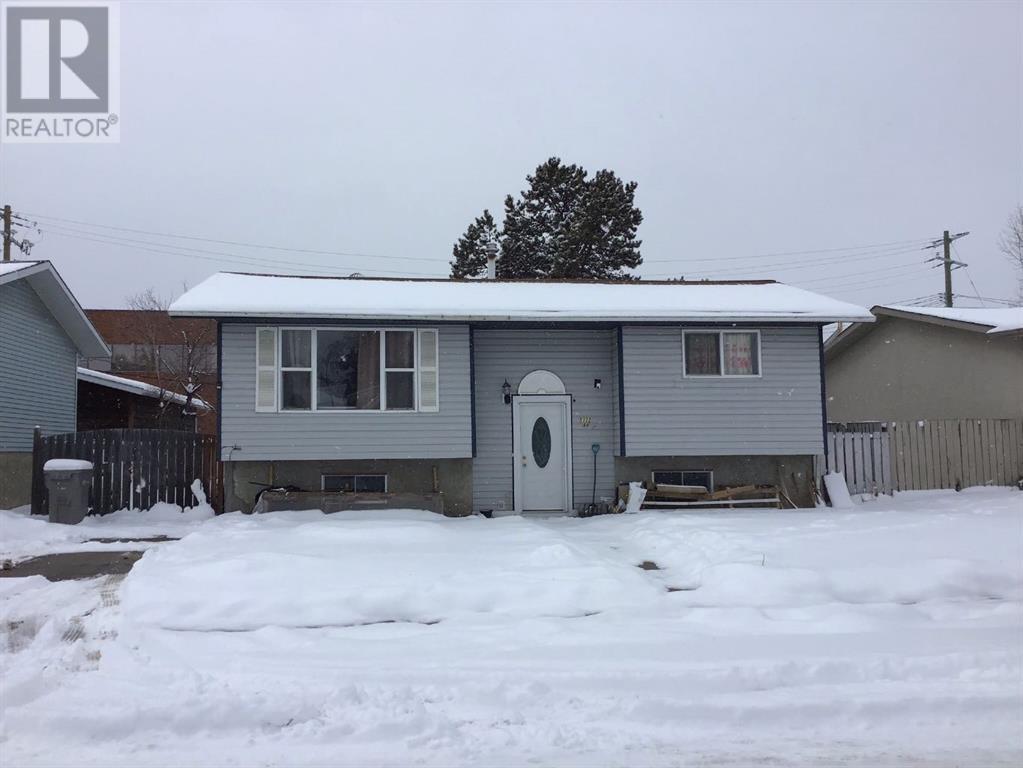 Property at 5112 48 Street image 1