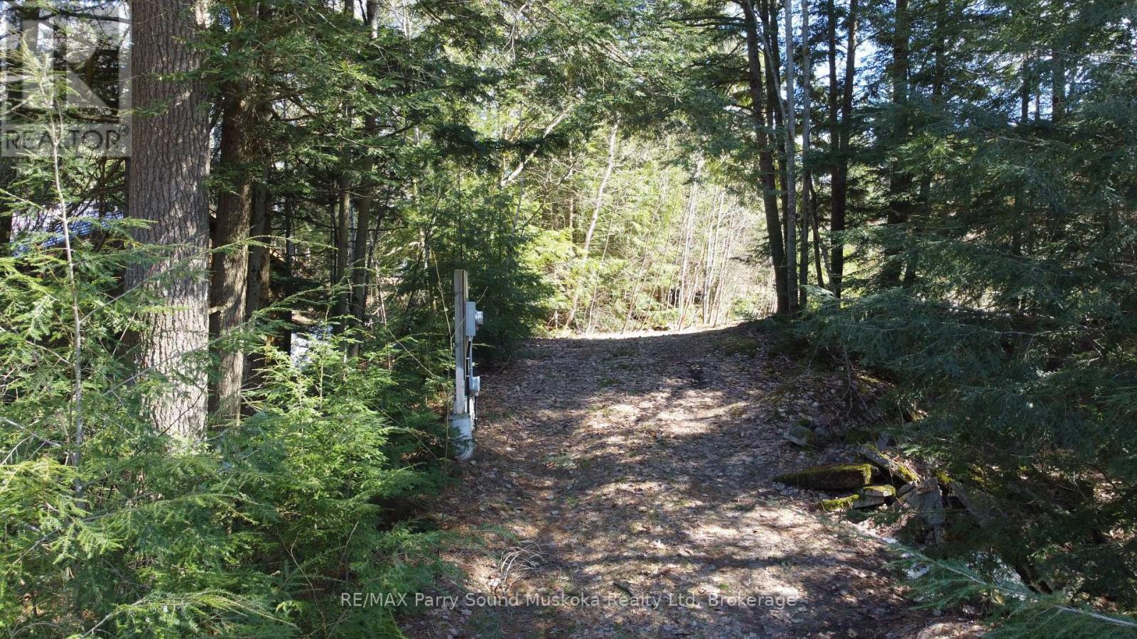 463 Highway 518 Highway, Seguin, Ontario  P2A 0B2 - Photo 11 - X12069886