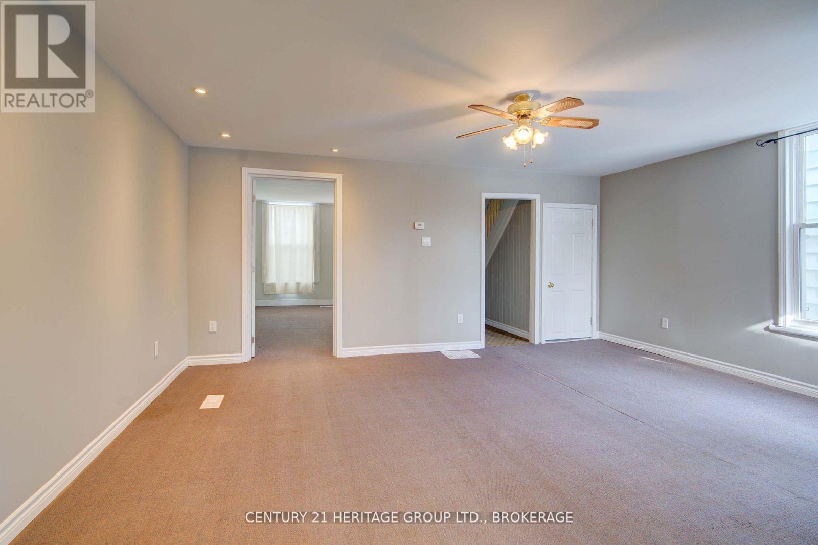 243 King Street E, Gananoque, Ontario  K7G 1G4 - Photo 4 - X12099815