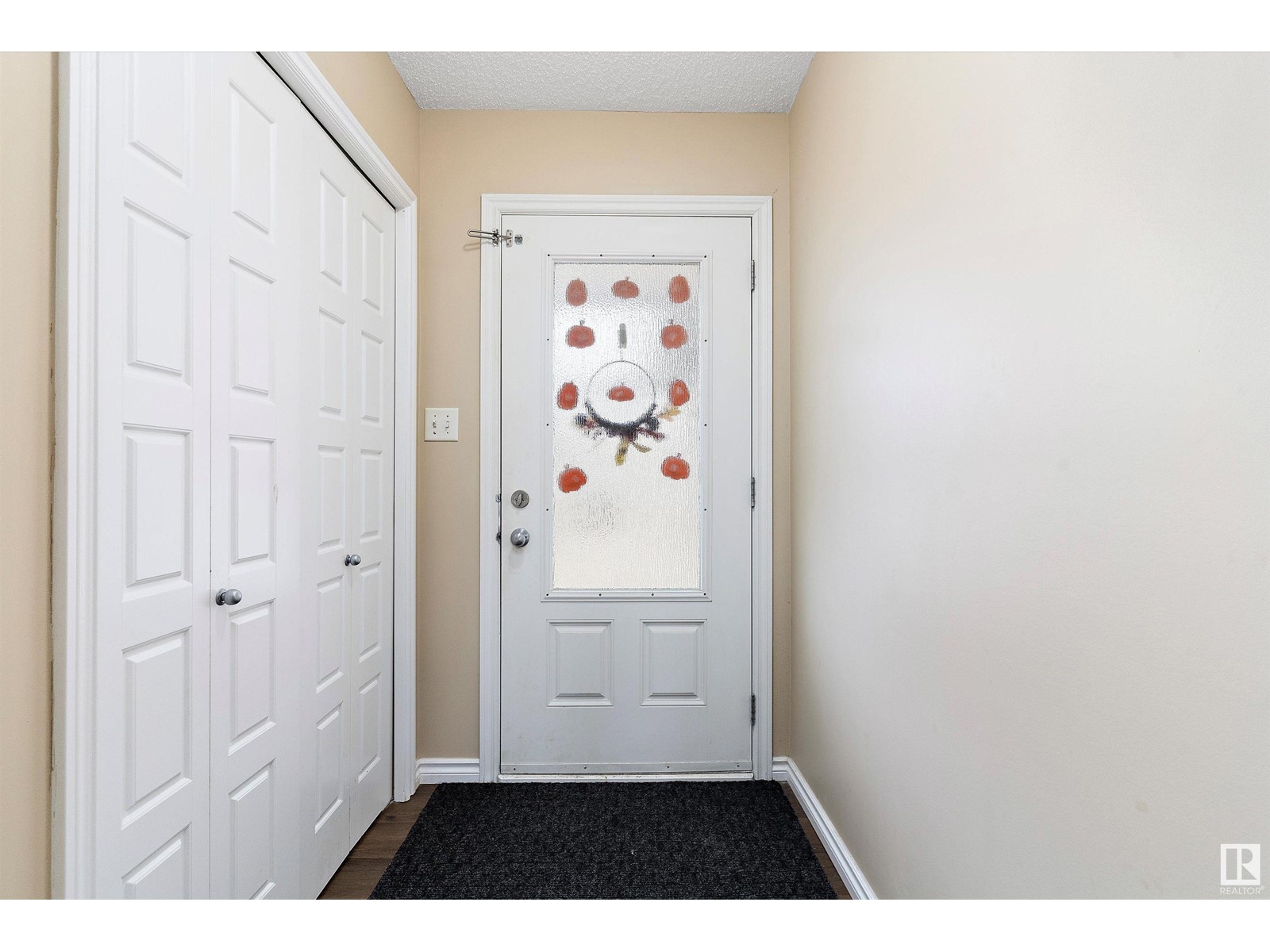 Property at 1820 28 ST NW image 3