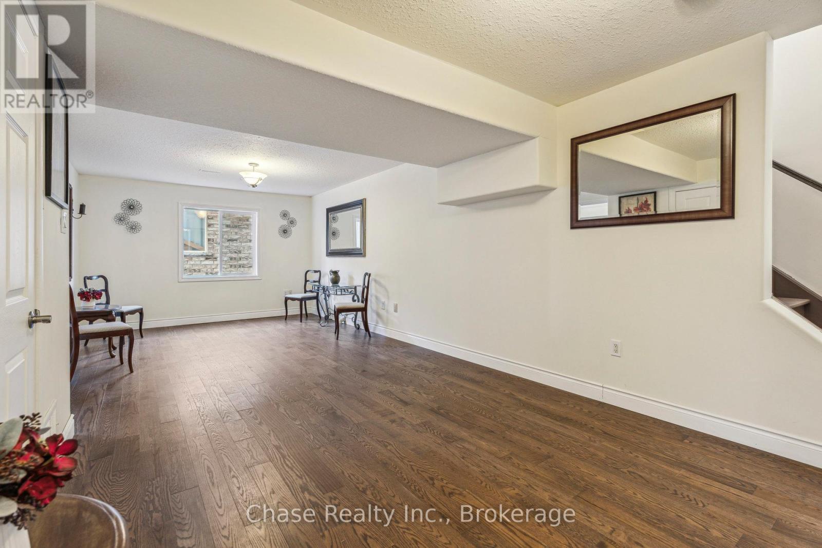Property at 423 IRWIN STREET image 5