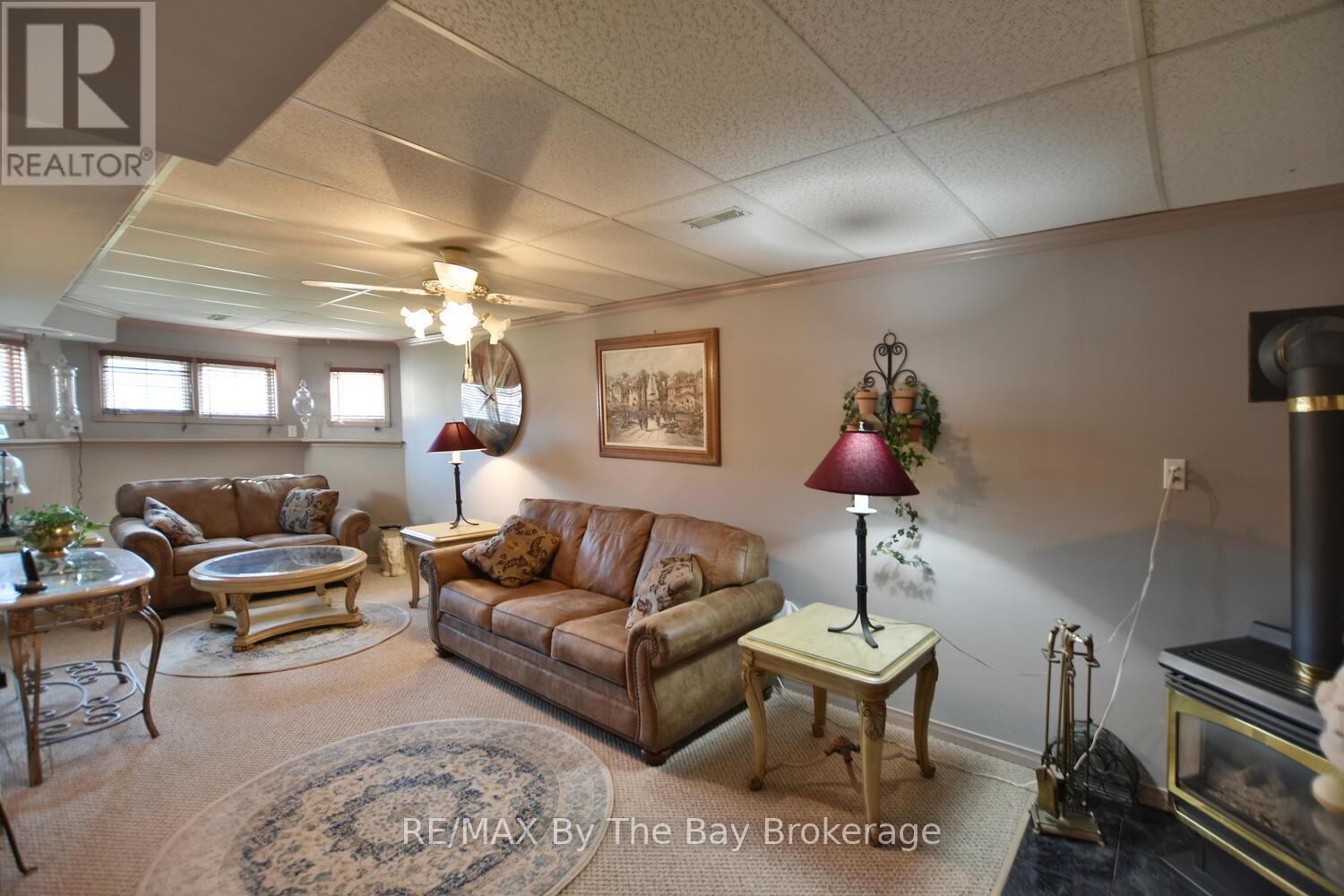 41 Evergreen Crescent, Wasaga Beach, Ontario  L9Z 1B6 - Photo 24 - S12099826