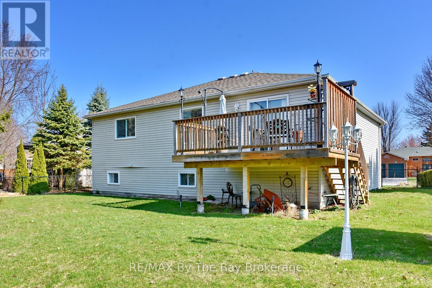 41 Evergreen Crescent, Wasaga Beach, Ontario  L9Z 1B6 - Photo 39 - S12099826
