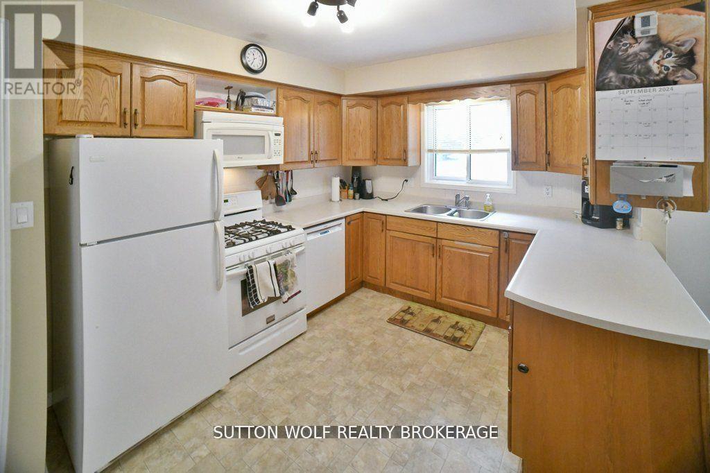 Property at 566 DEWAN STREET image 5