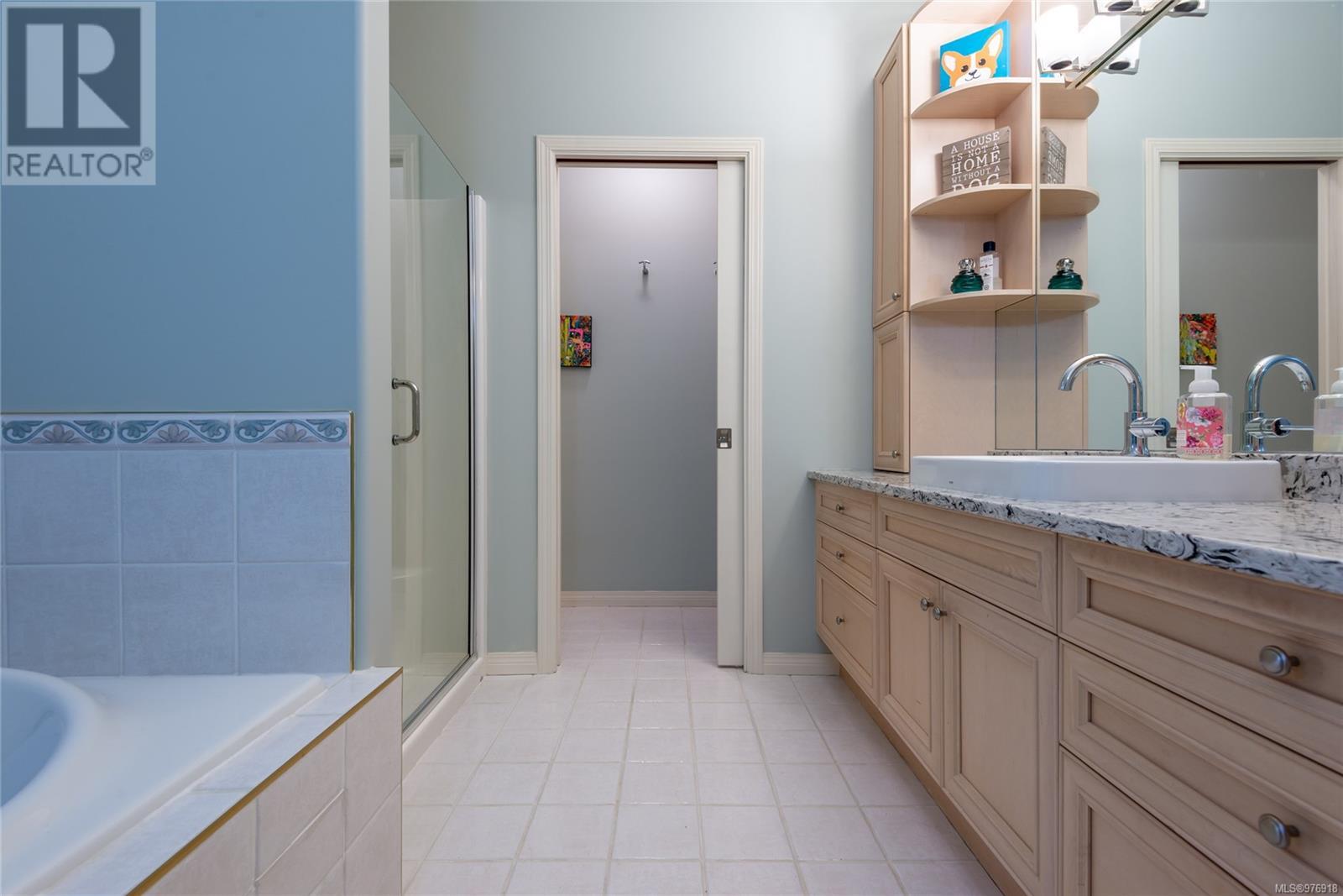 Property at 727 Nelson Rd image 3