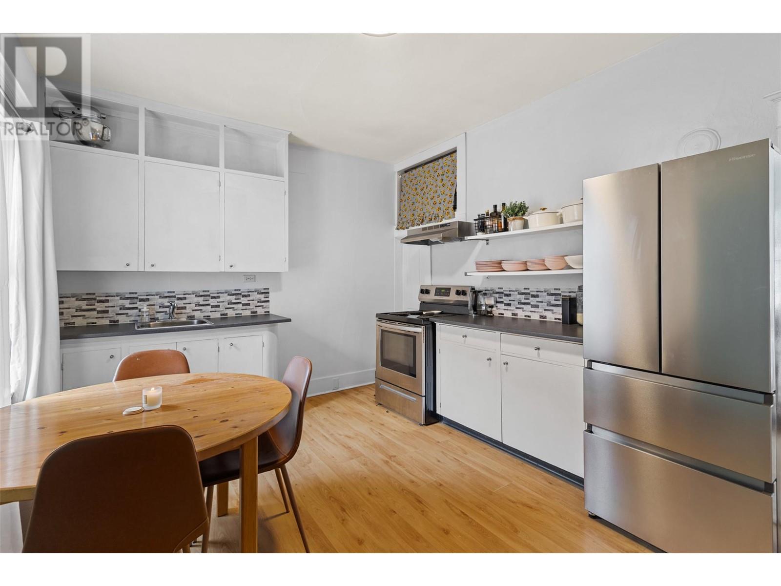 Property at 342 St Paul St Paul Street W image 3