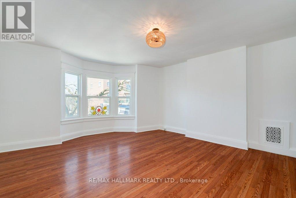 935 Kingston Road, Toronto, Ontario  M4E 1S6 - Photo 7 - E12099850
