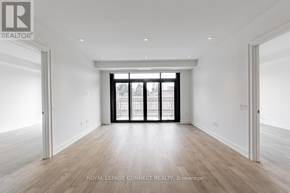 512 - 1 Strathgowan Avenue, Toronto, Ontario  M4N 2H8 - Photo 10 - C12099781