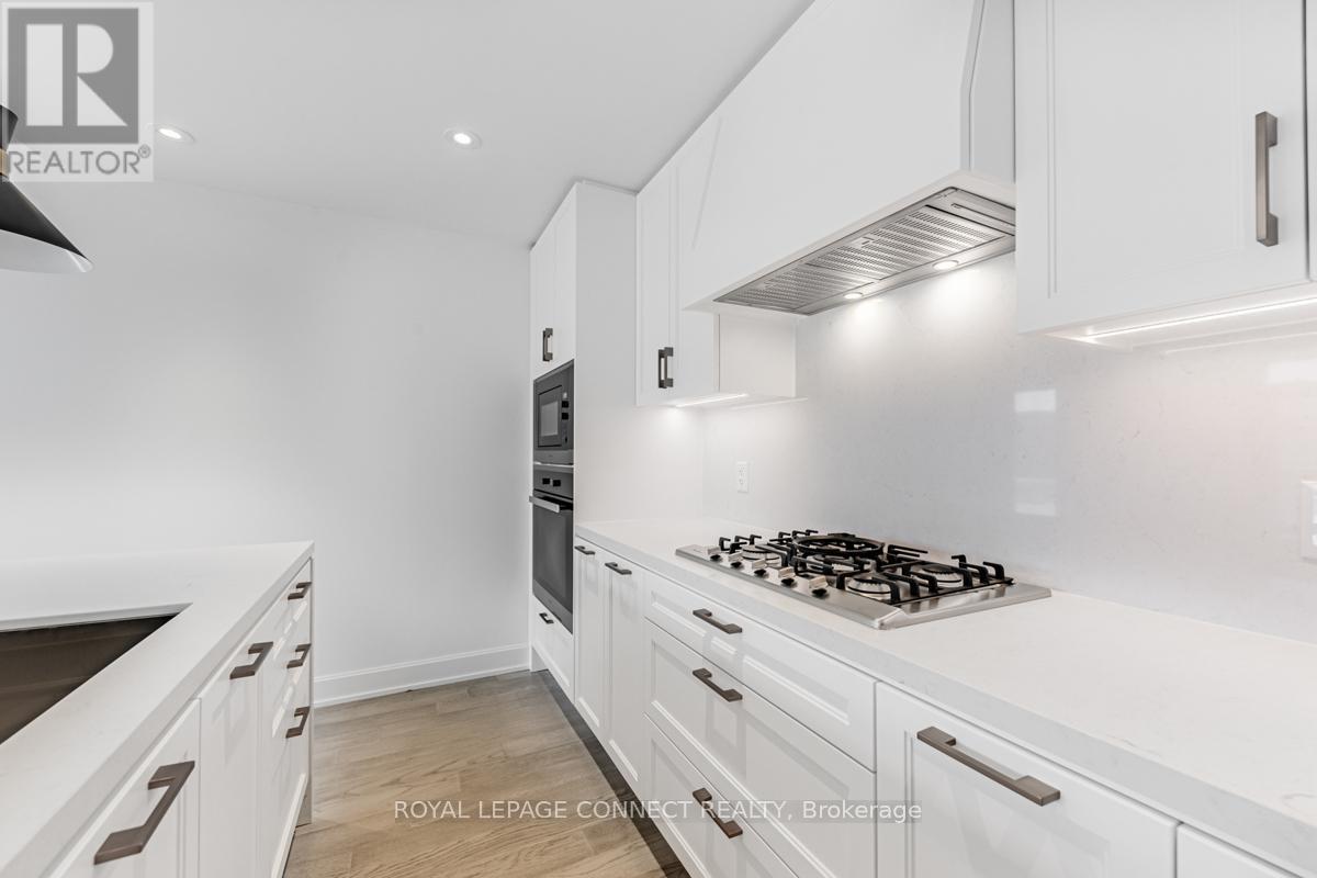 512 - 1 Strathgowan Avenue, Toronto, Ontario  M4N 2H8 - Photo 4 - C12099781