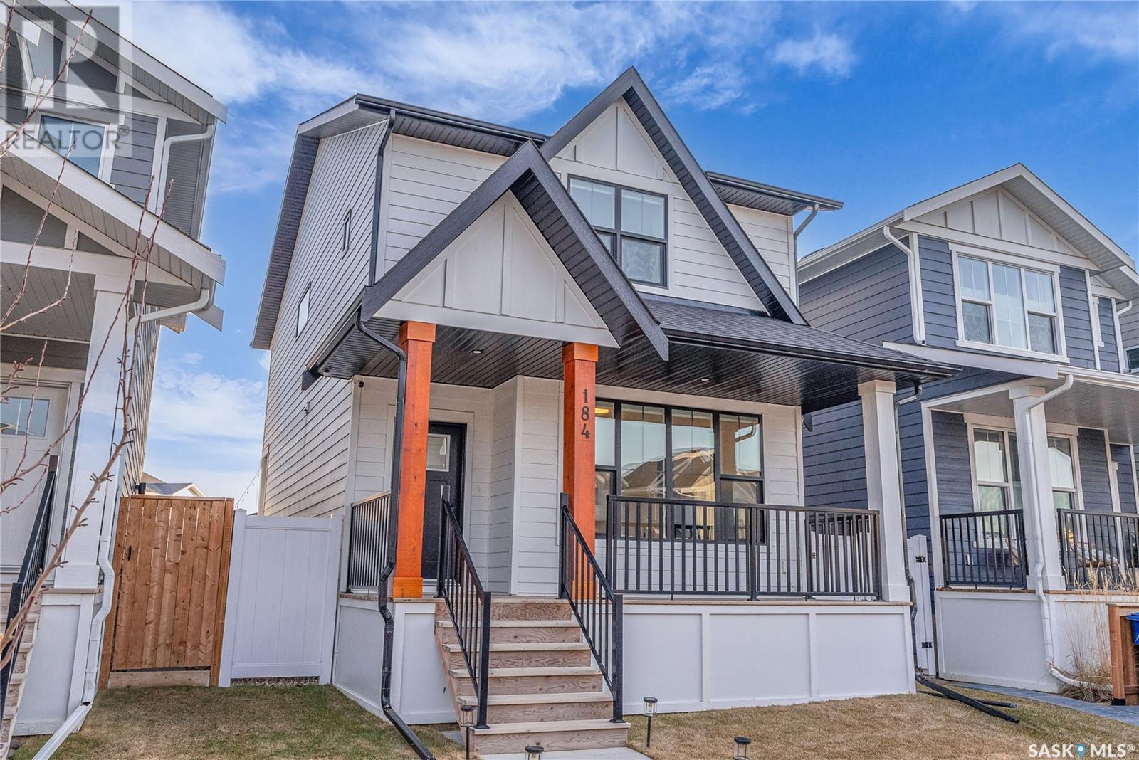Property at 184 Rosewood BOULEVARD E image 2