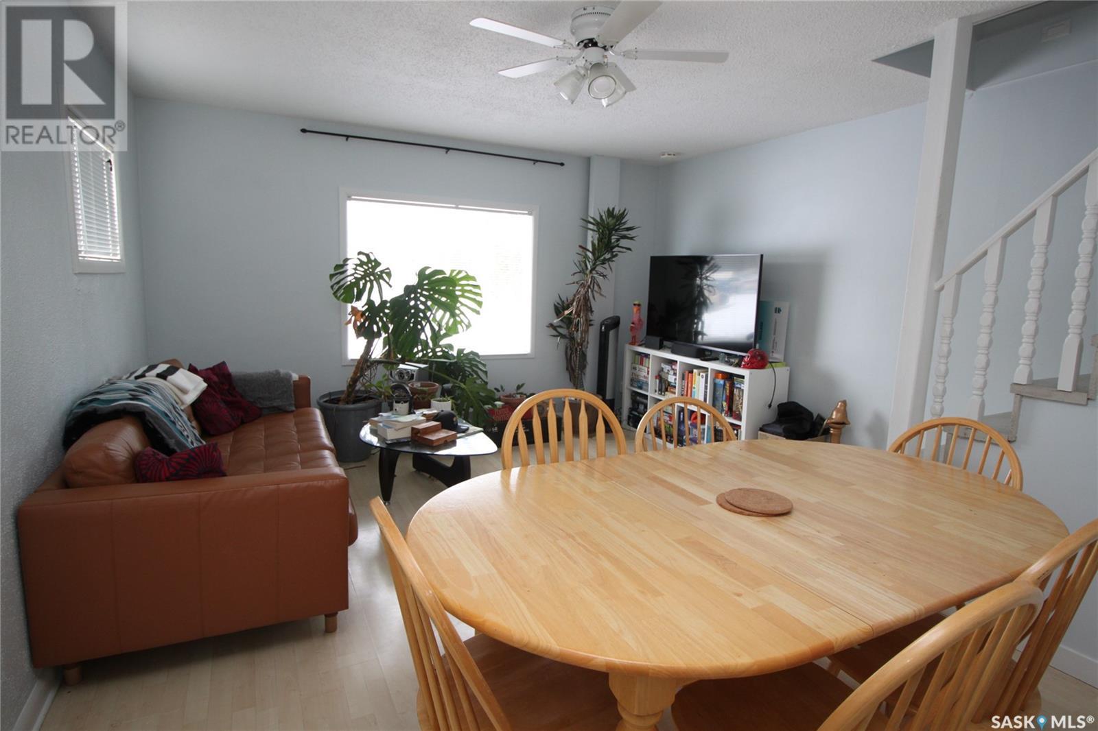 Property at 321 Bottomley AVENUE N image 4