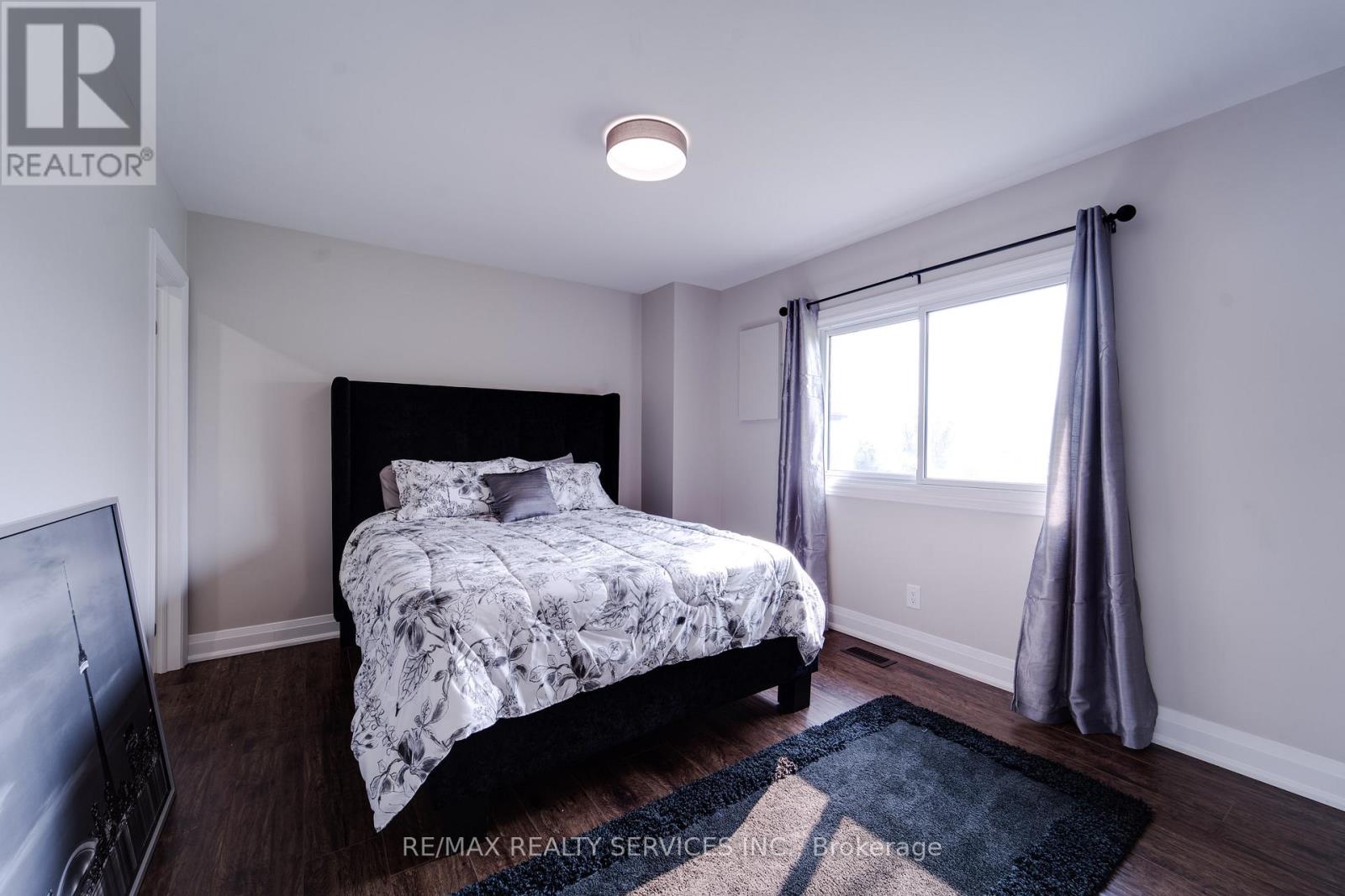 885 Glen Cedar Drive, Selwyn, Ontario  K9J 6X5 - Photo 13 - X12099824