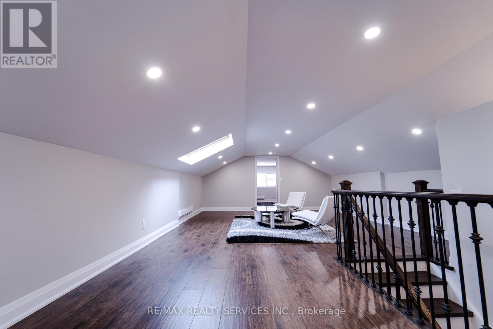 885 Glen Cedar Drive, Selwyn, Ontario  K9J 6X5 - Photo 19 - X12099824