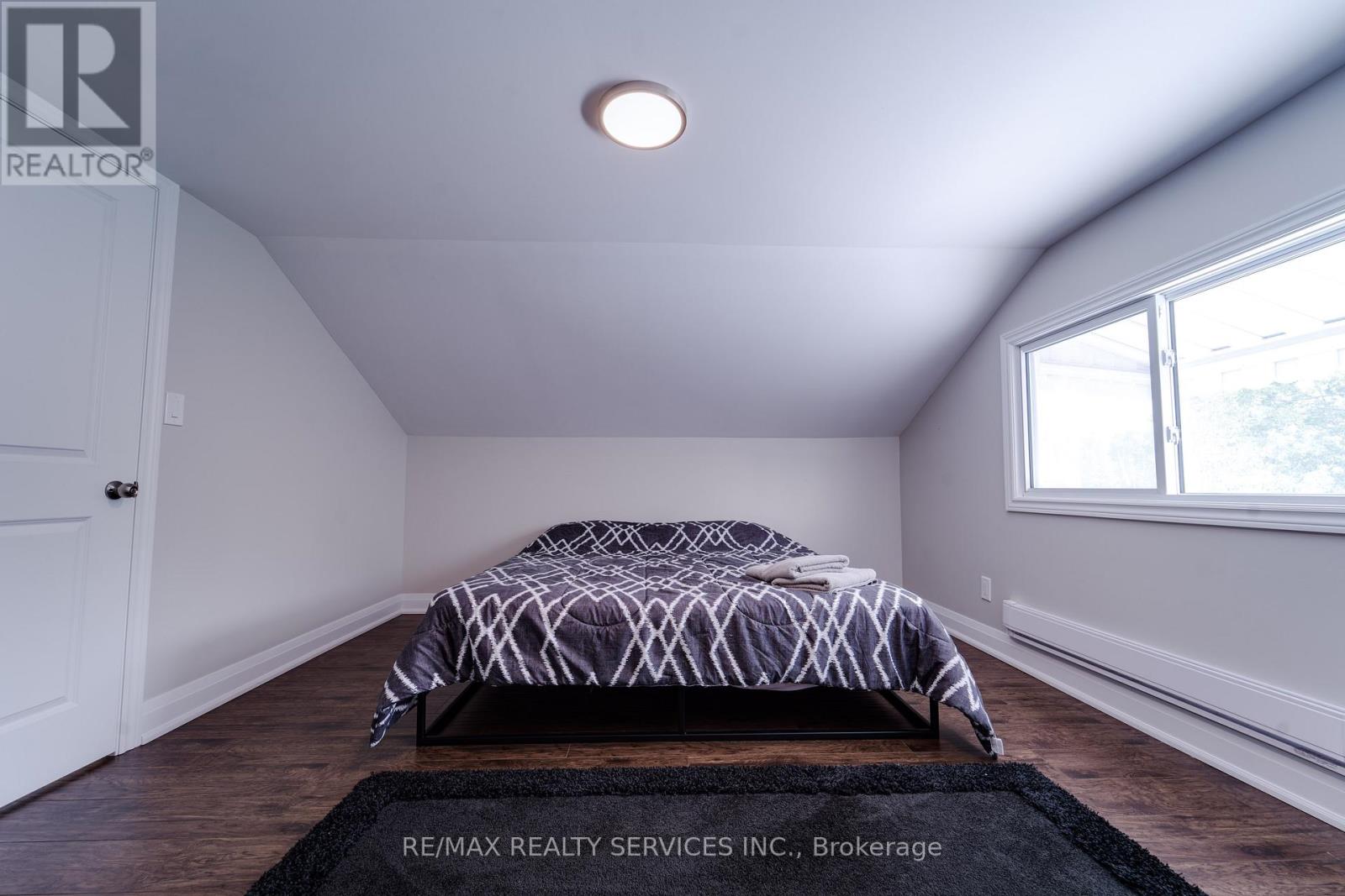 885 Glen Cedar Drive, Selwyn, Ontario  K9J 6X5 - Photo 21 - X12099824