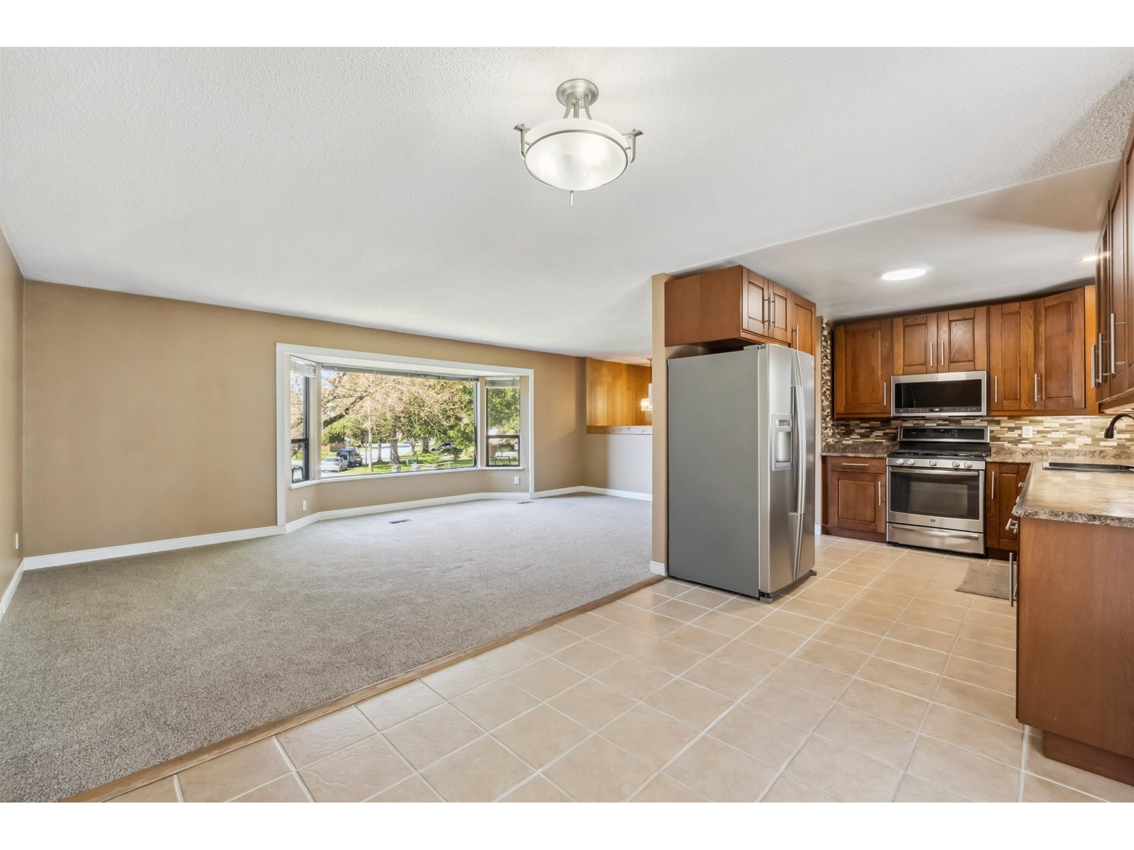 18329 Hunter Place, Surrey, British Columbia  V3S 5C6 - Photo 8 - R2992690