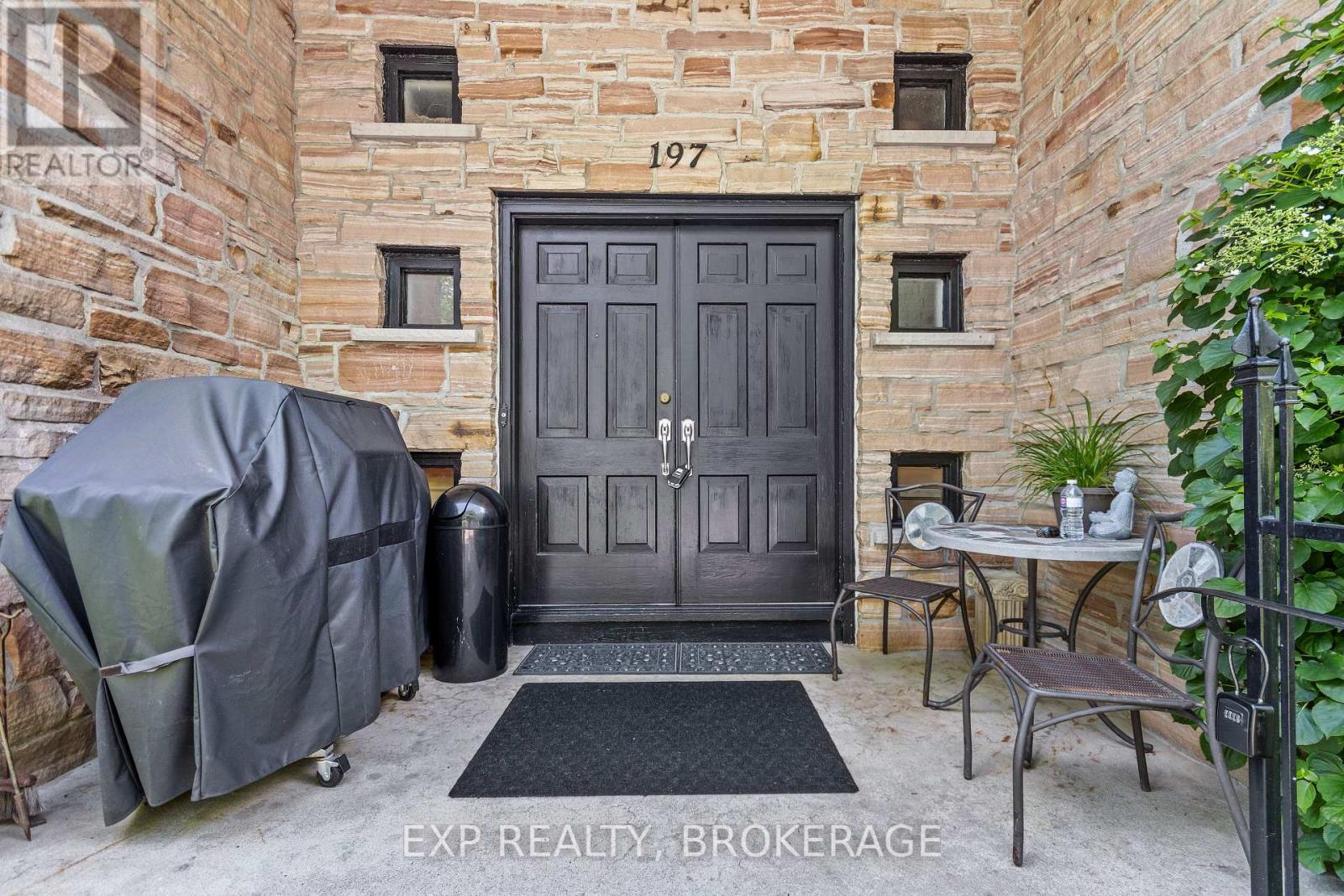 197 Fairway Hill Crescent, Kingston (Central City West), Ontario  K7M 2V5 - Photo 5 - X12099881
