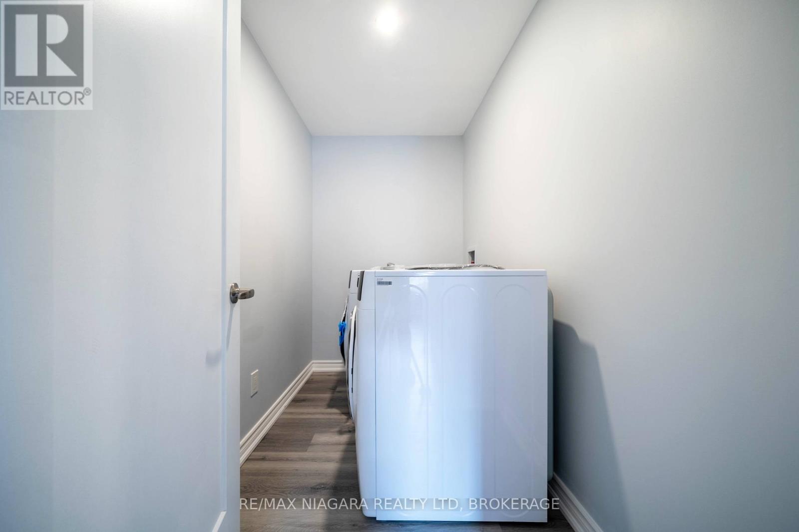 4749 Epworth Circle, Niagara Falls, Ontario  L2E 1E1 - Photo 24 - X12099884