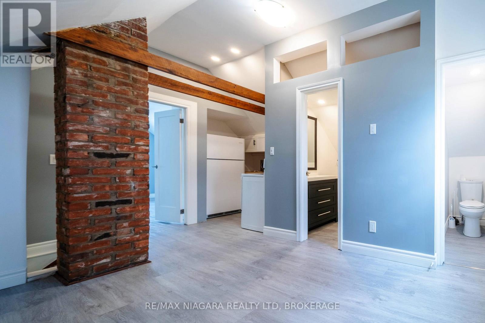 4749 Epworth Circle, Niagara Falls, Ontario  L2E 1E1 - Photo 36 - X12099884