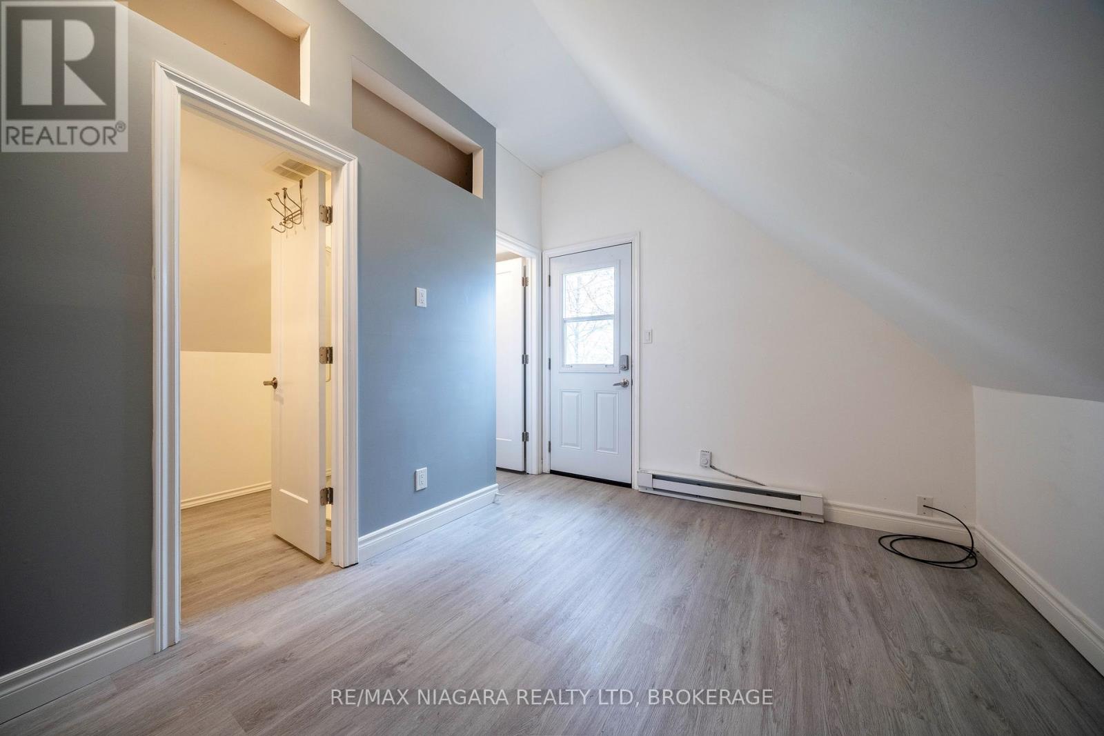 4749 Epworth Circle, Niagara Falls, Ontario  L2E 1E1 - Photo 37 - X12099884