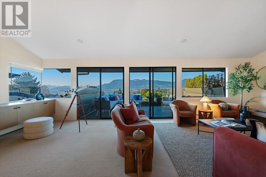 Property at 4452 W 2ND AVENUE image 3