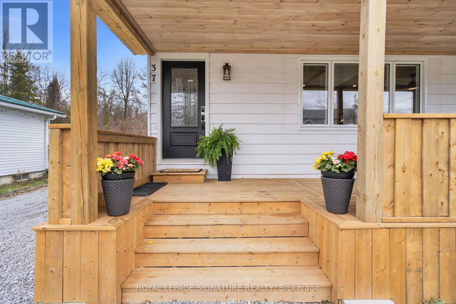 Property at 37 ISLE VISTA DRIVE image 2