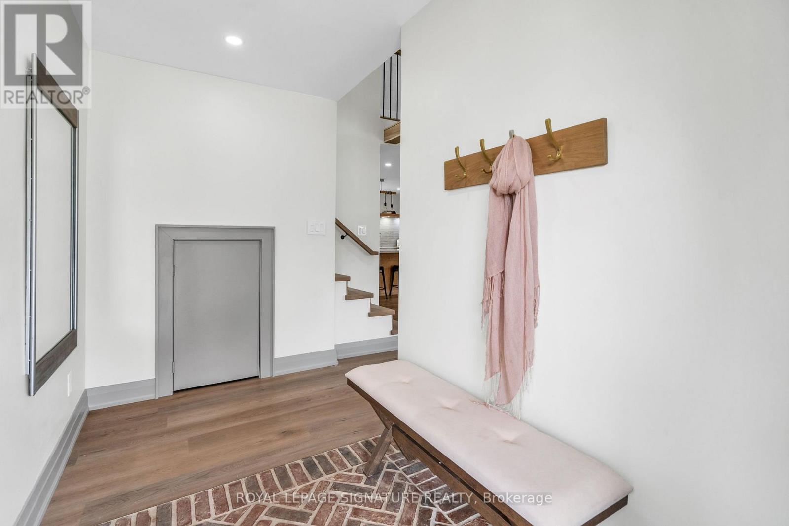 Property at 37 ISLE VISTA DRIVE image 4