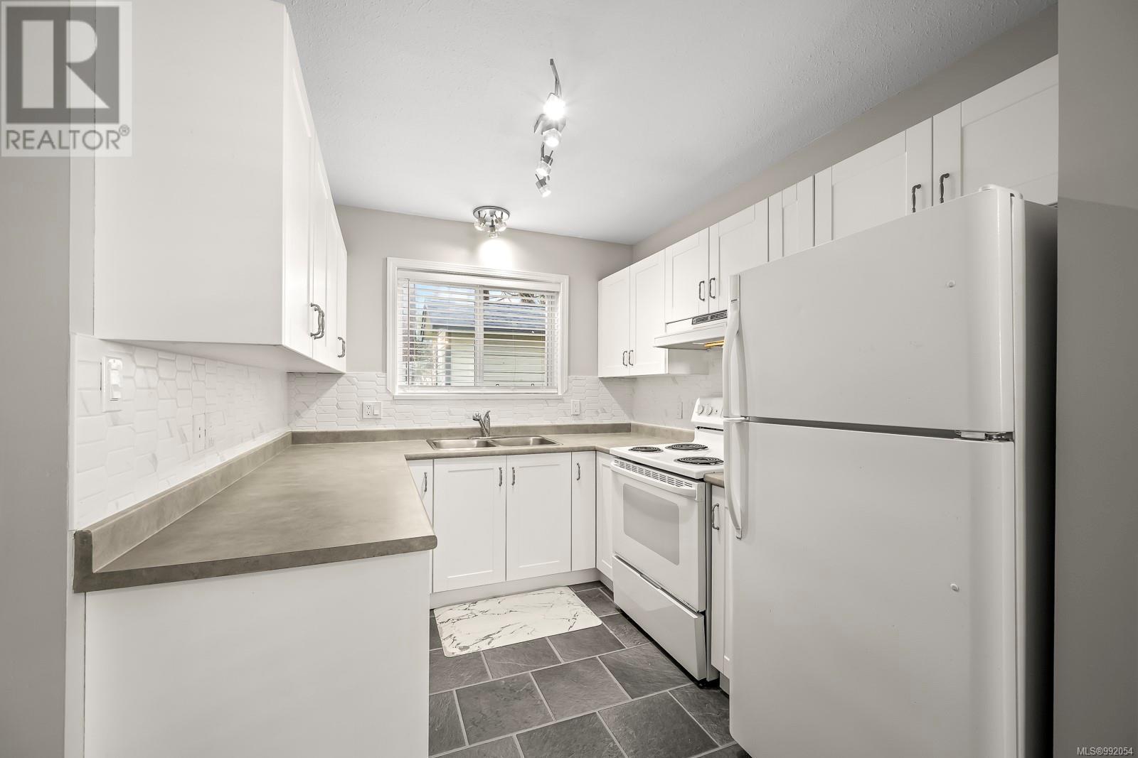 6 555 Rockland Rd, Campbell River, British Columbia  V9W 8B7 - Photo 7 - 992054
