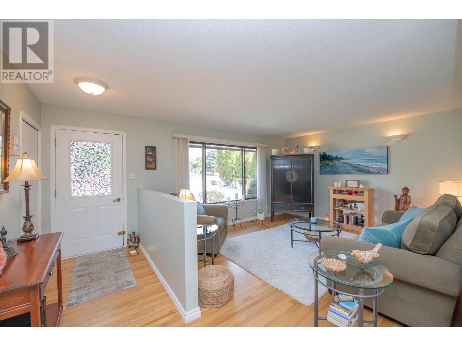 Property at 3060 Sunnyview Road image 1