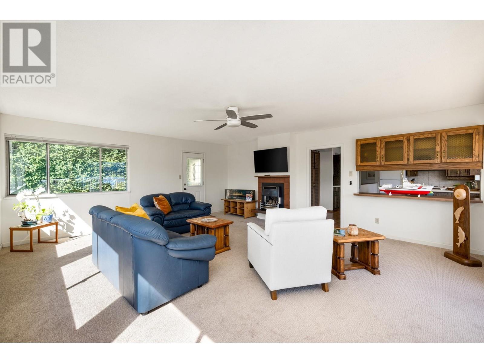587 Beachview Drive, North Vancouver, British Columbia  V7G 1P8 - Photo 15 - R2993678