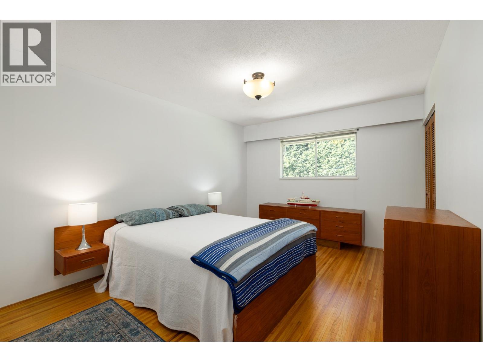 587 Beachview Drive, North Vancouver, British Columbia  V7G 1P8 - Photo 22 - R2993678
