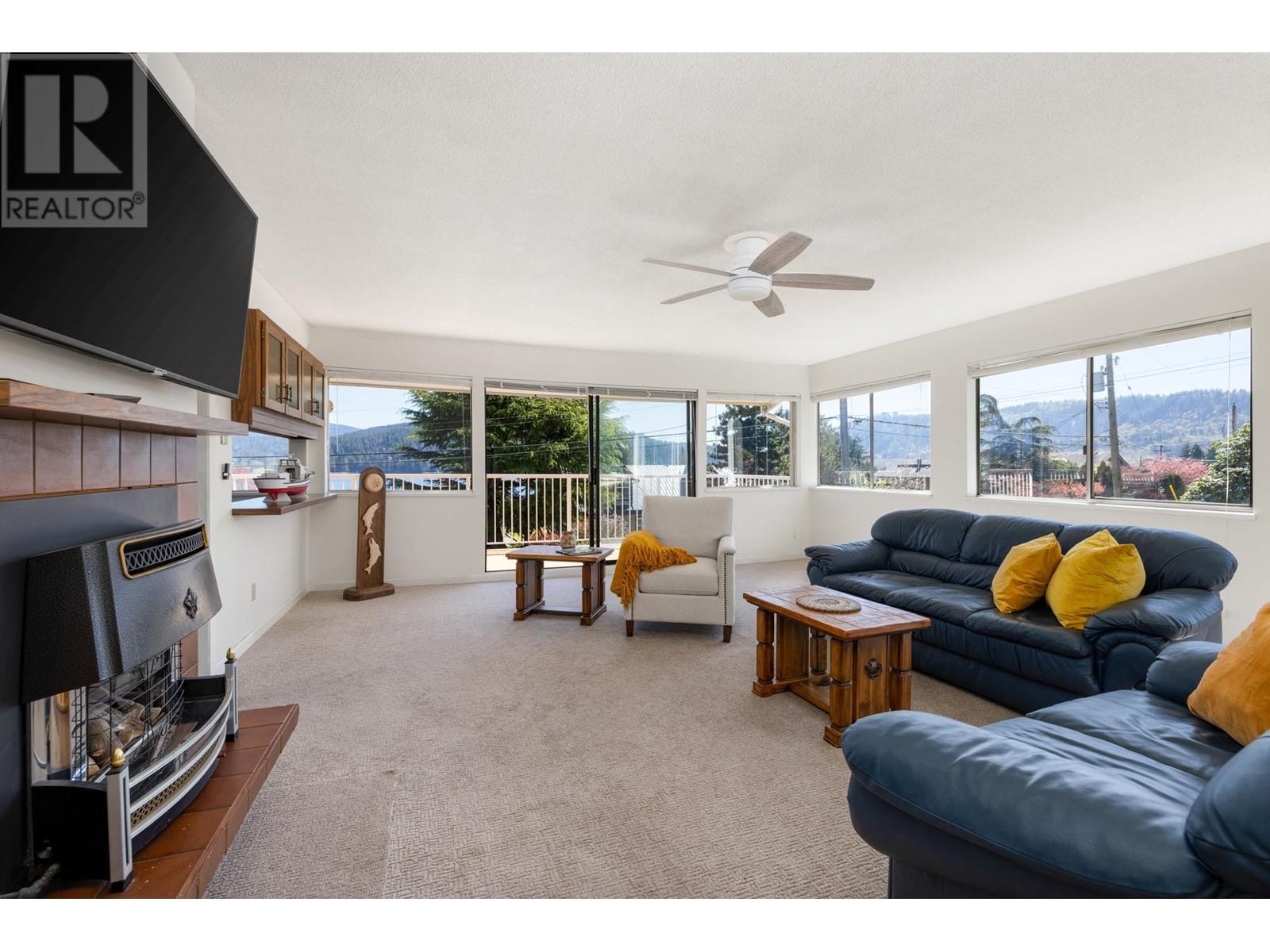 587 Beachview Drive, North Vancouver, British Columbia  V7G 1P8 - Photo 17 - R2993678