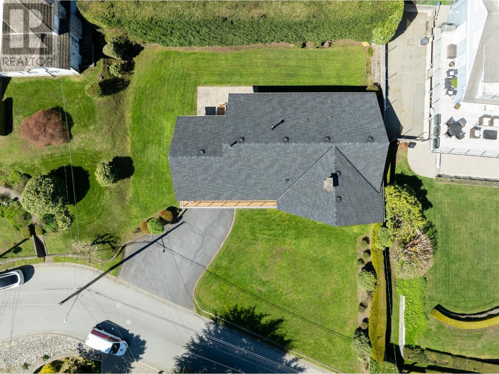 587 Beachview Drive, North Vancouver, British Columbia  V7G 1P8 - Photo 33 - R2993678