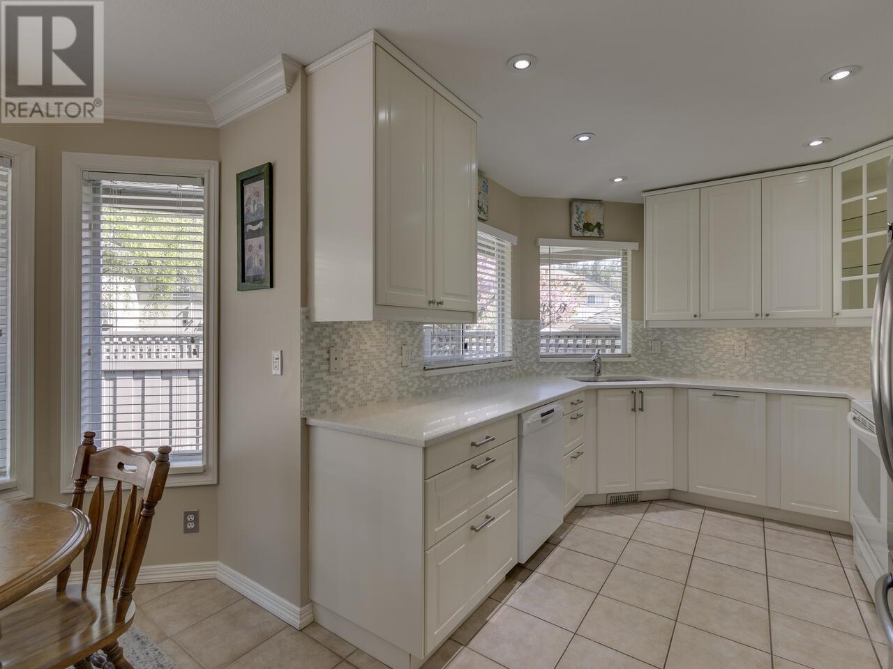 423a Bromley Street, Coquitlam, British Columbia  V3K 6N7 - Photo 12 - R2992992