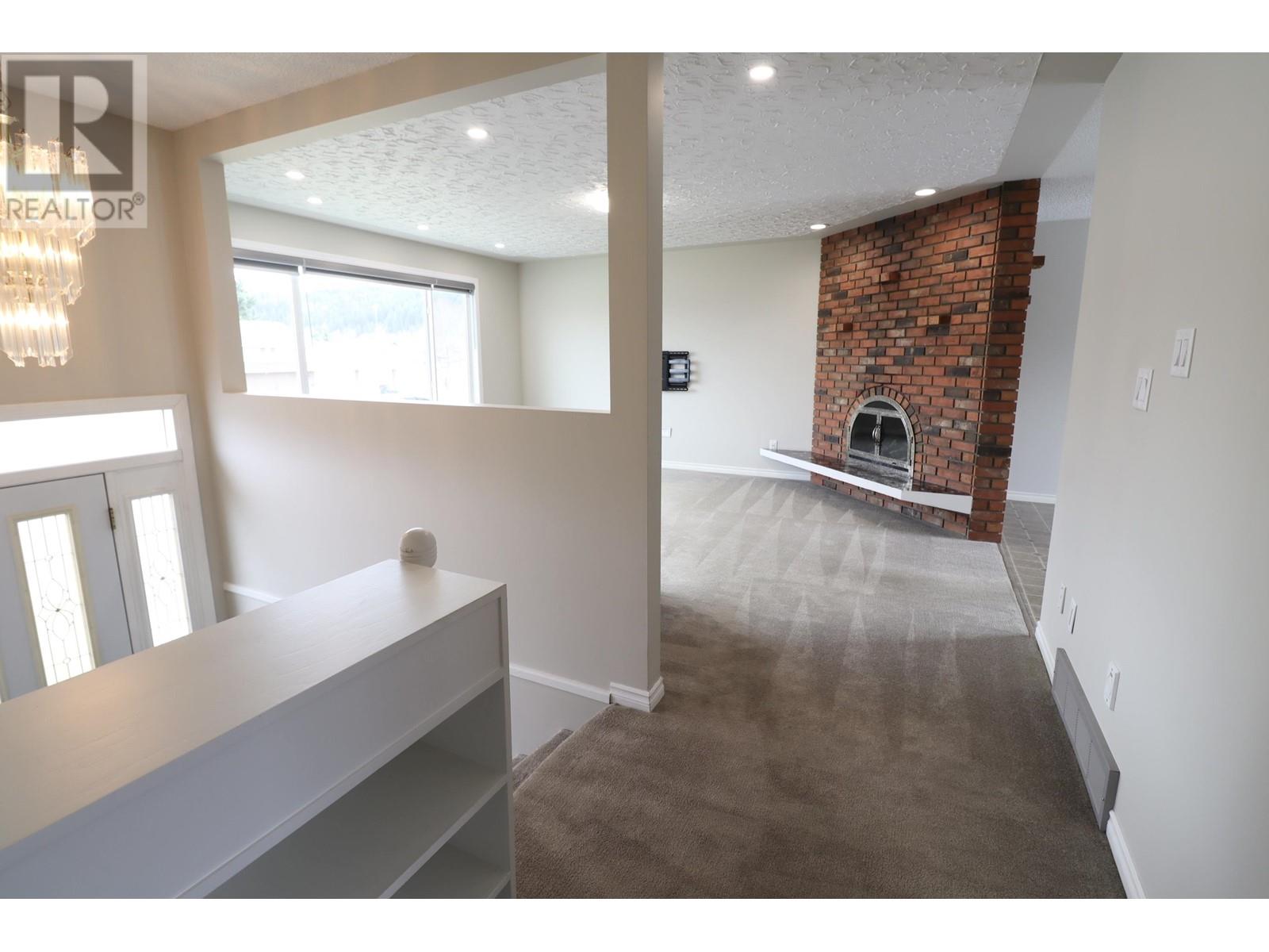Property at 4384 FISK AVENUE image 5